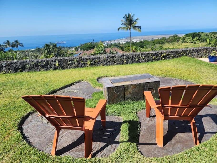 Villa Sweeping Ocean Views Ideal Location Gated à Kailua-Kona Extérieur photo